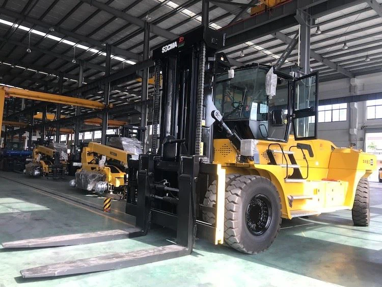 32 TON FORKLIFT 4