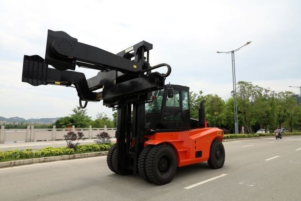 Socma 13.5 Ton Forklift Heavy Equipment Attach Tire Clam