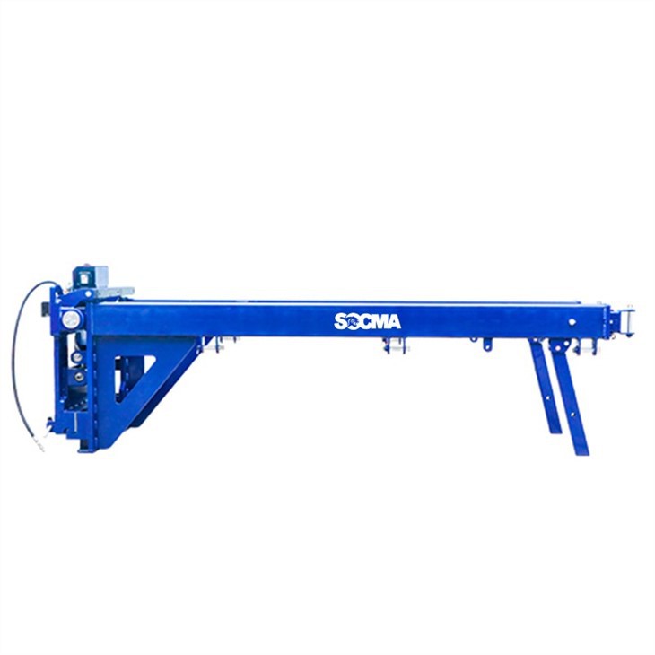 FORKLIFT WITH CONTAINER BUNDLE SLAB LOADER